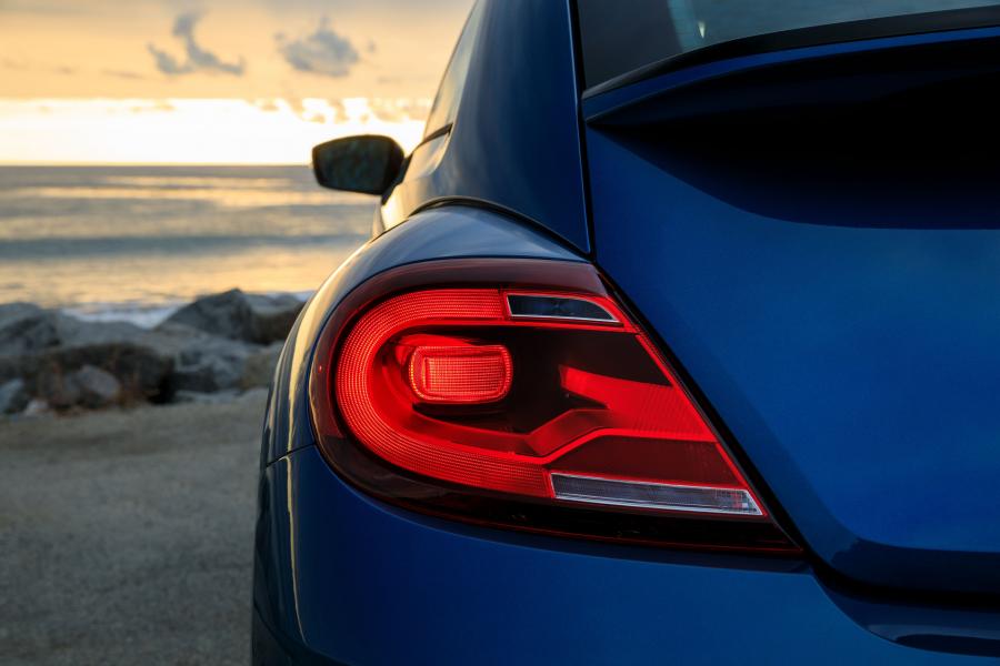 Детали экстерьера Volkswagen Beetle Turbo 2016 года  (NA) (фото 3 из 12)